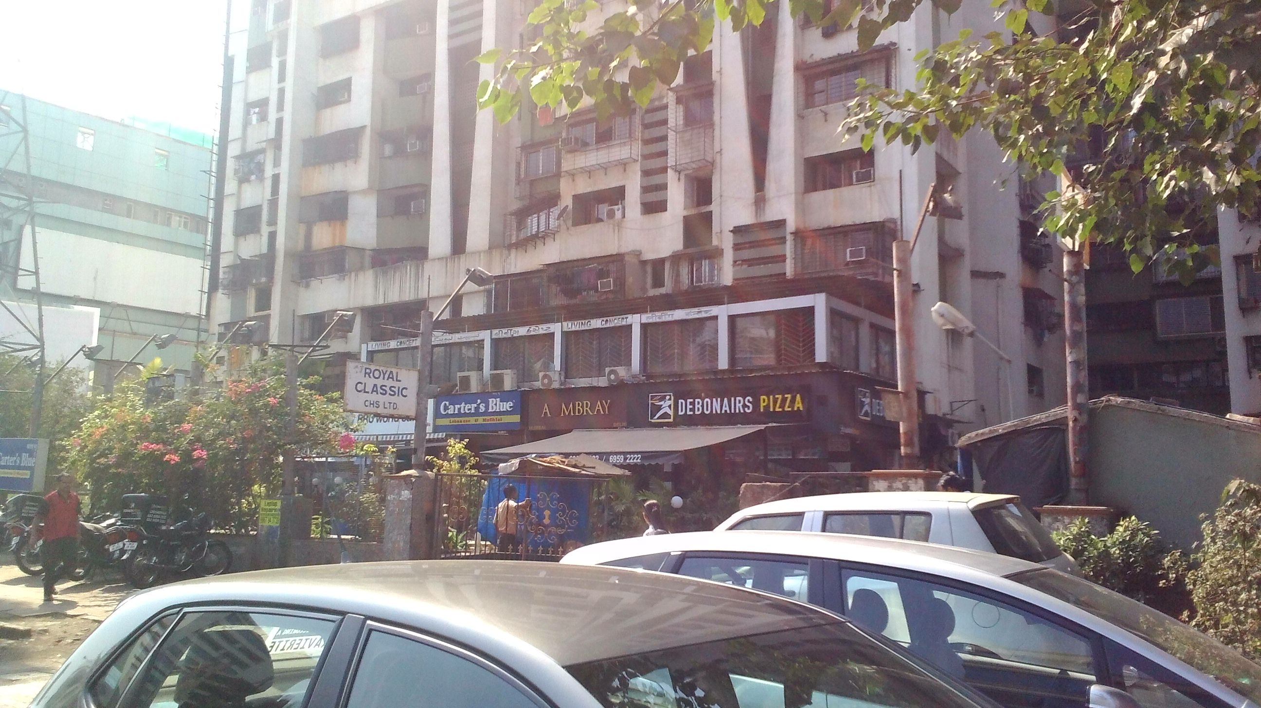 Commercial Space in Shopping Mall for Sale in Commercial Shop For Sale in Mall, Linking Road,, Andheri-West, Mumbai