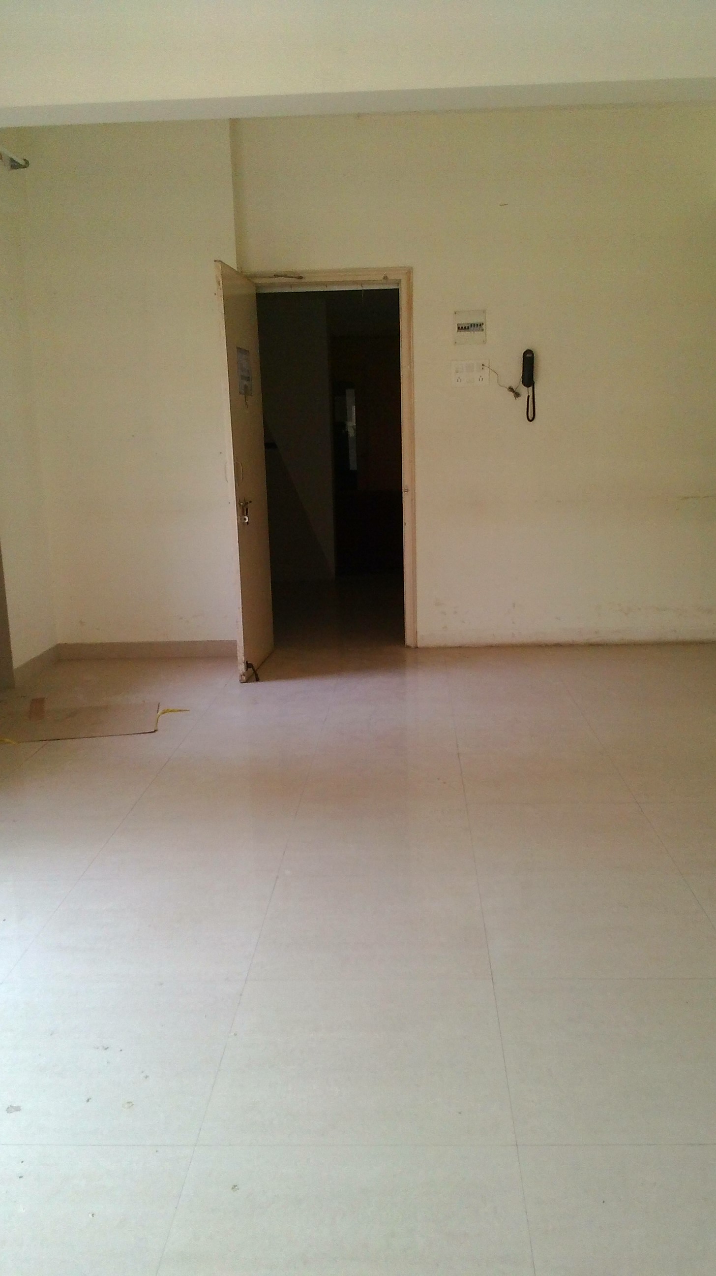 Commercial Office Space for Rent in Commercial office space for Rent, Near Teen Petrol Pump,, Thane-West, Mumbai