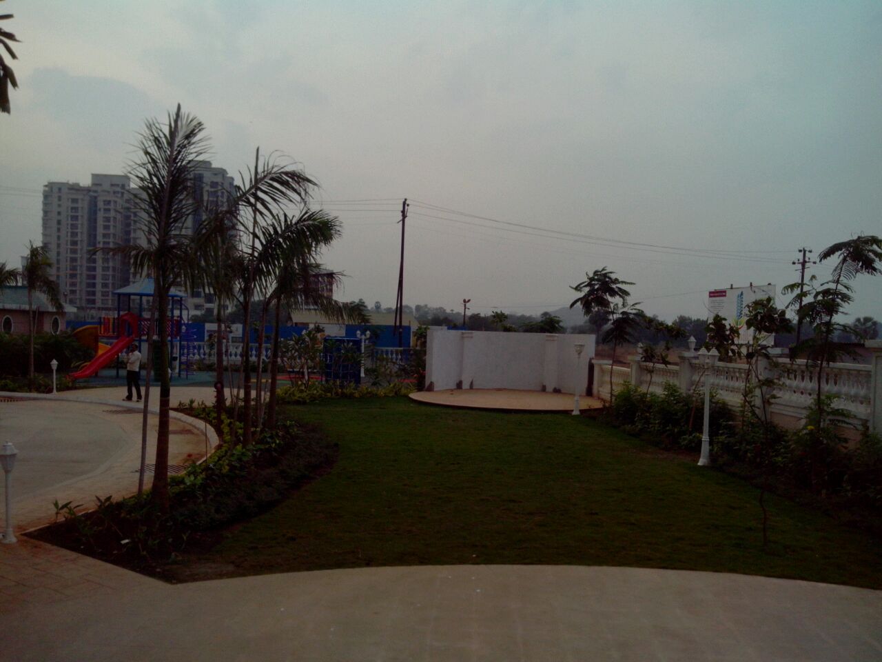 2 BHK Multistorey Apartment Property for Sale in Tharwani Riverdale