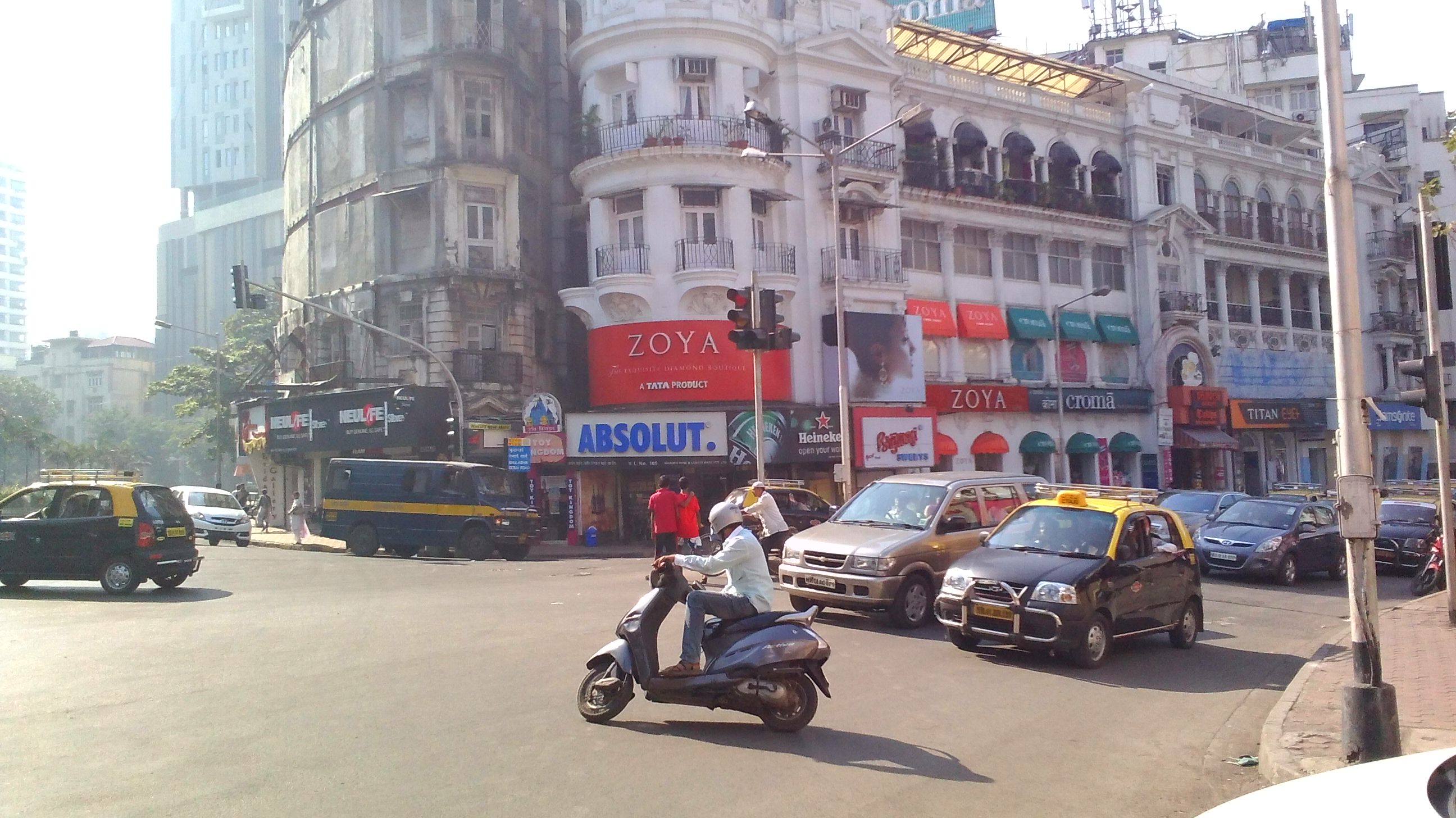 Commercial Shops for Sale in Commercial Shop for Sale in Kemps Corner, , Charni Road-West, Mumbai