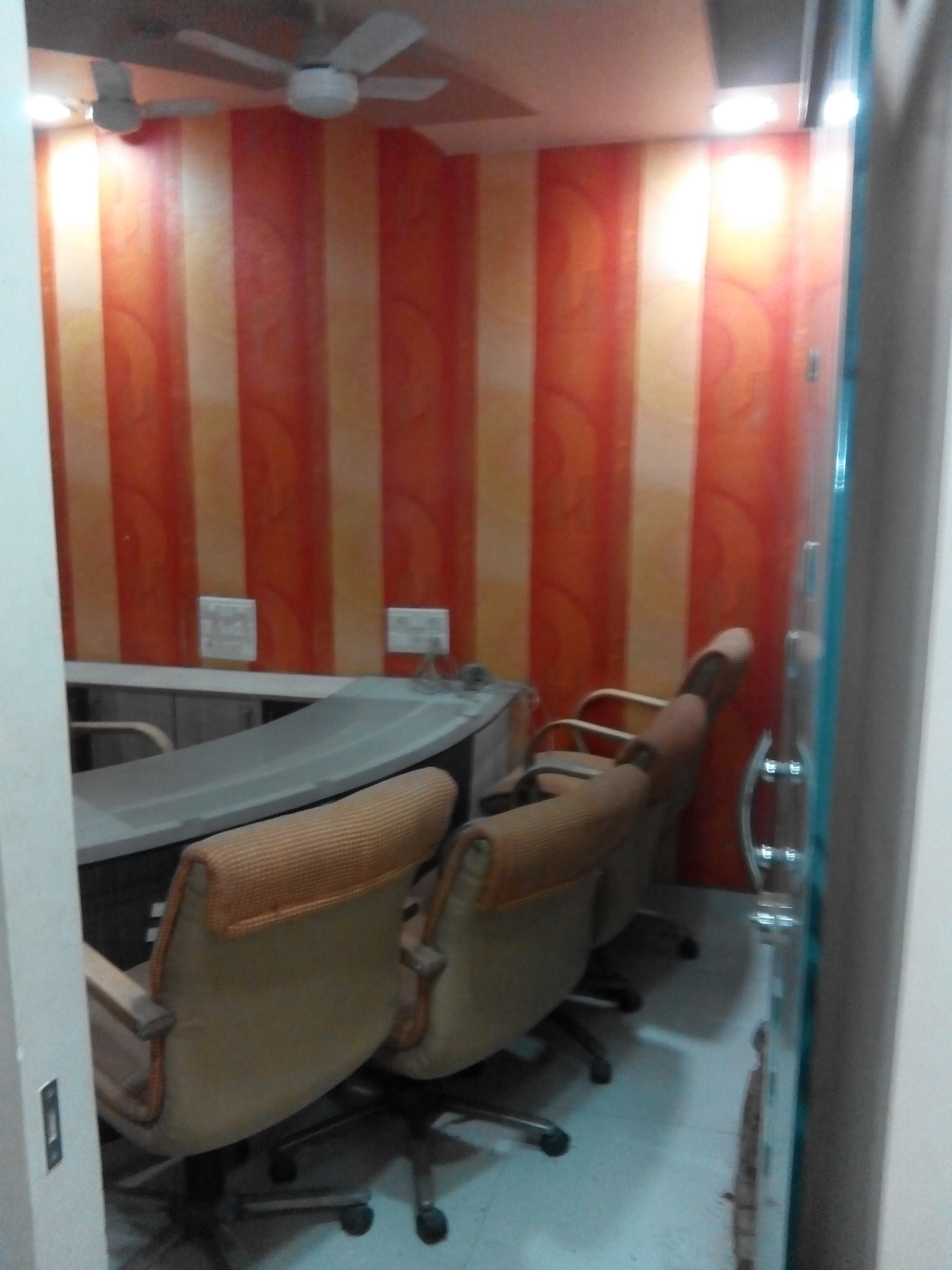 Commercial Office Space for Rent in Shop no 07 , Near syndicate, Kalyan-West, Mumbai