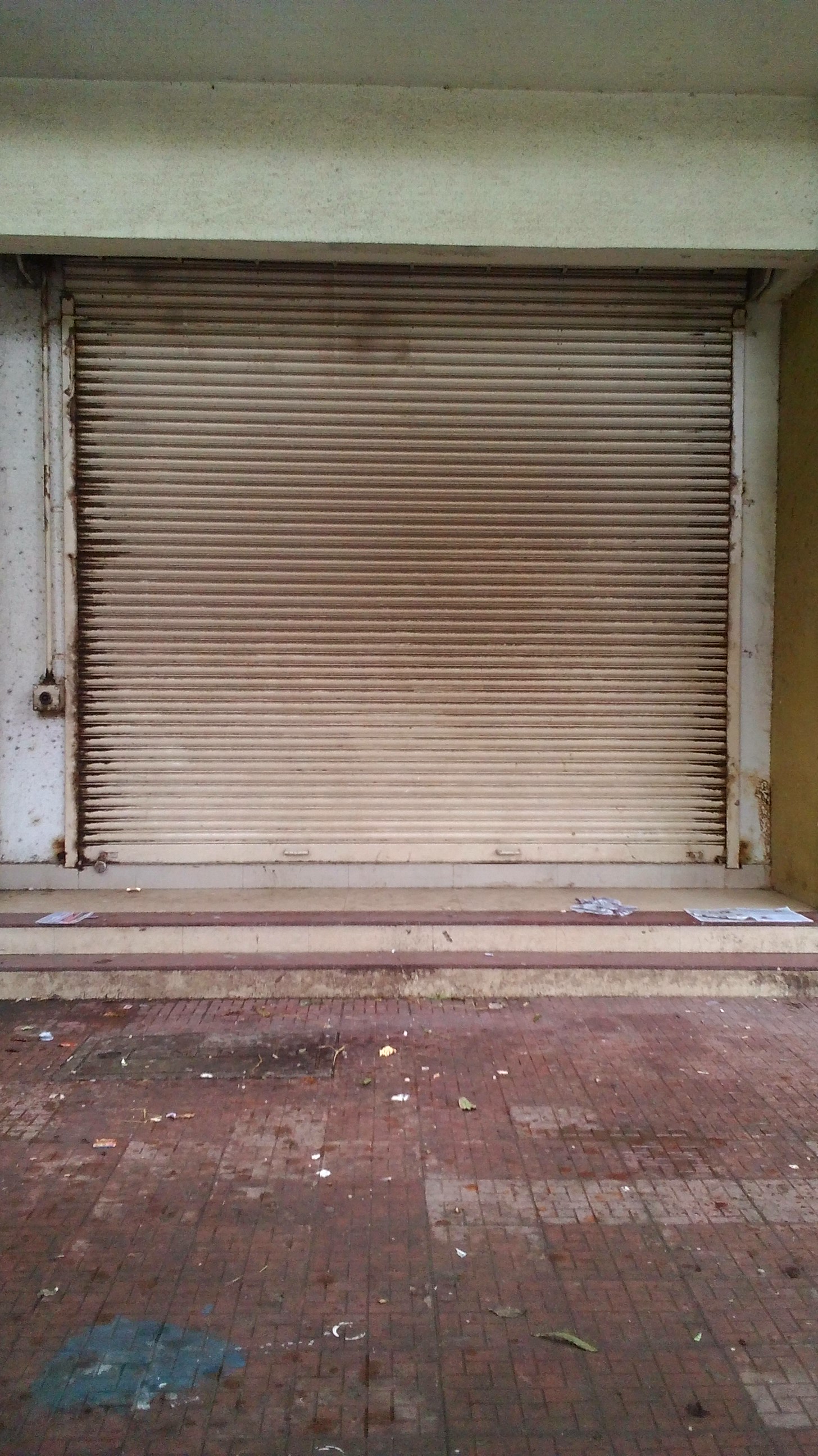 Commercial Shops for Rent in Commercial shop for Rent in 4 Bunglow, , Andheri-West, Mumbai