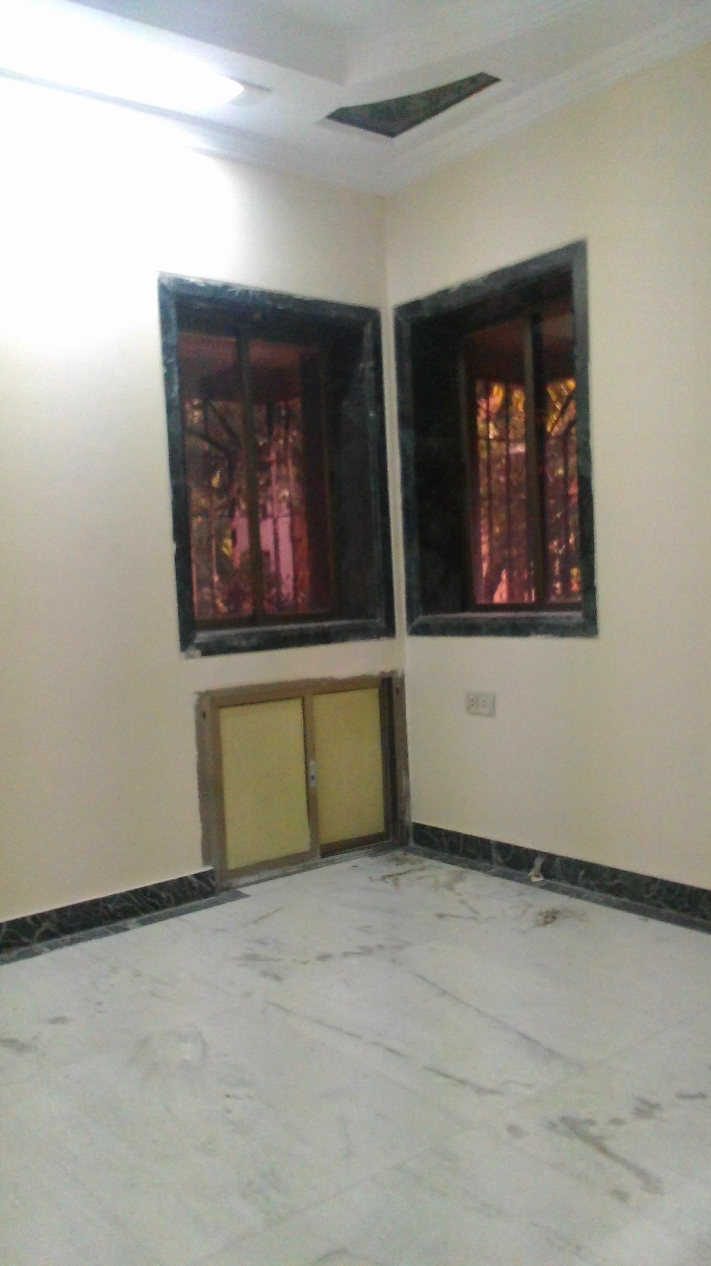 Commercial Office Space for Rent in Commercial office space for Rent, Near Bedekar Hospital,, Thane-West, Mumbai