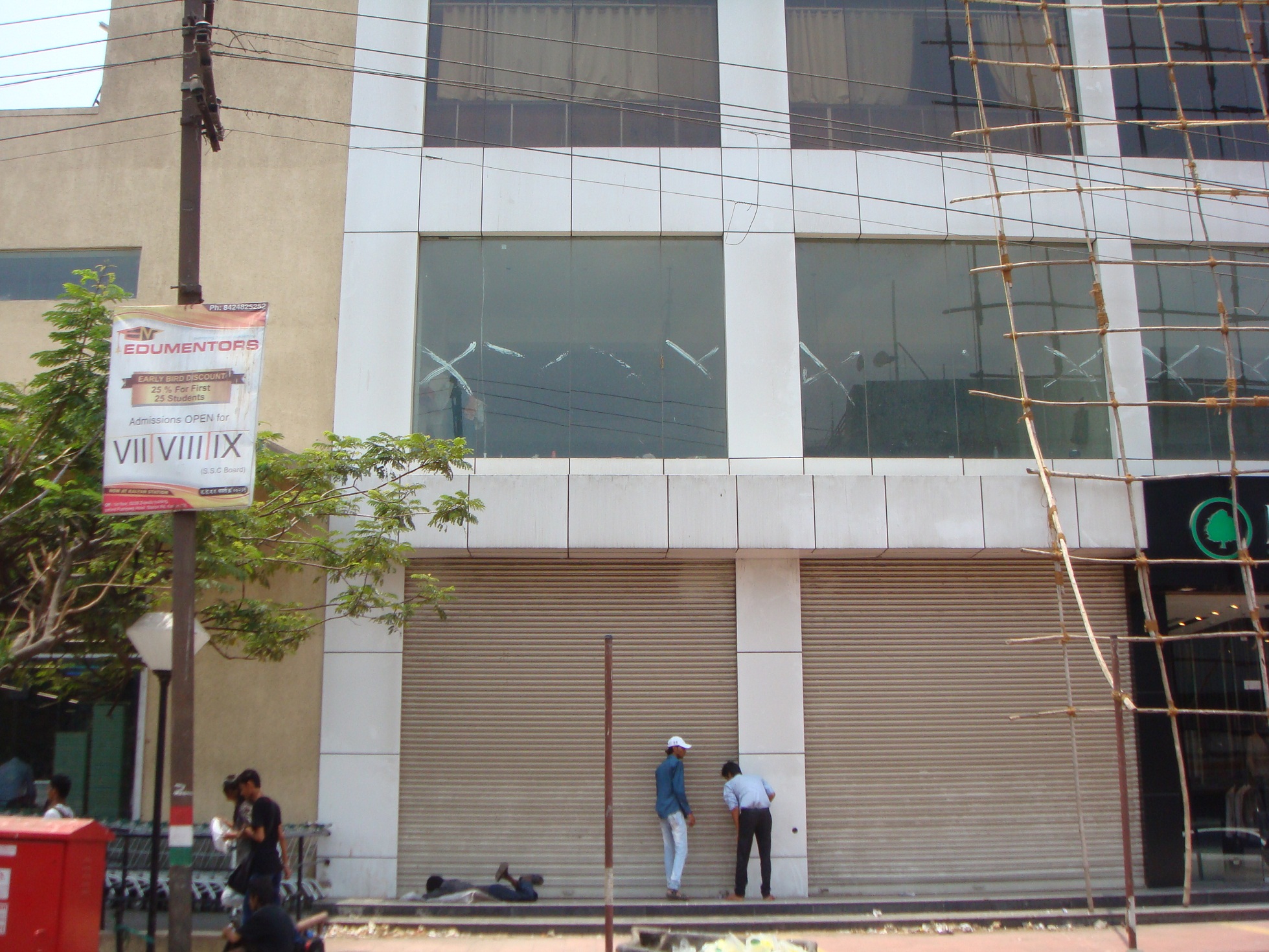 Commercial Shops for Rent in Ammu Supreme,Bail Bazzar, Near Dmart, Kalyan-West, Mumbai