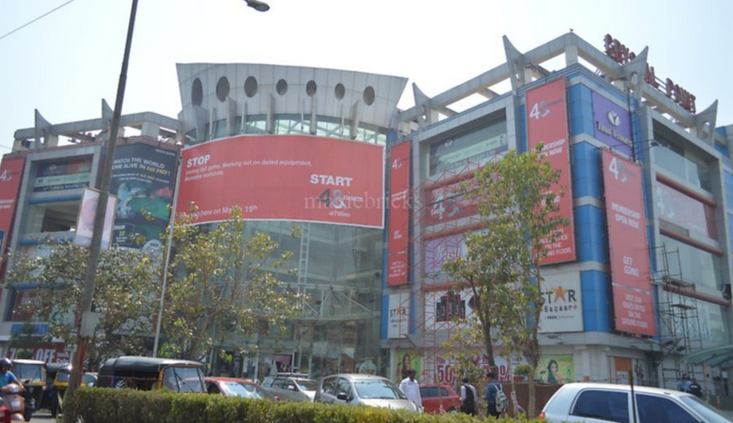 Space in Shopping Mall Property for Sale in Commercial Shop For Sale in ...